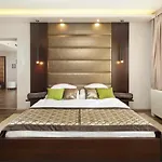Karos Hotel