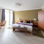 Karos 호텔 4*