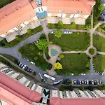 Karos Hotell