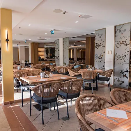 Karos 4* Залакарош