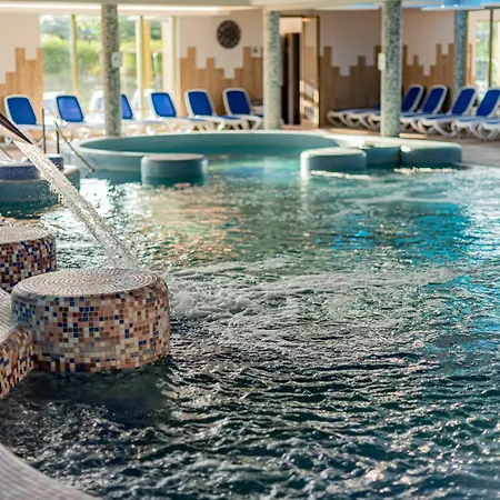 Karos Hotell