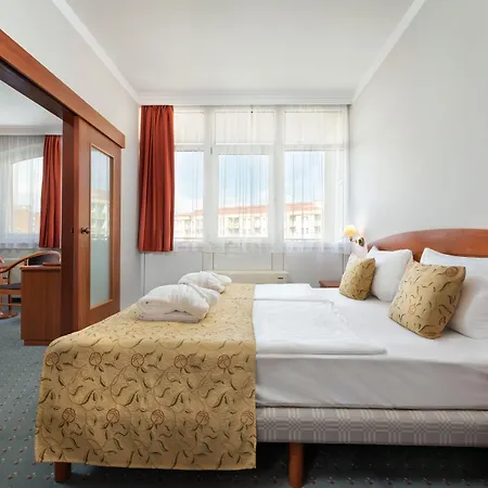 Hotel Karos