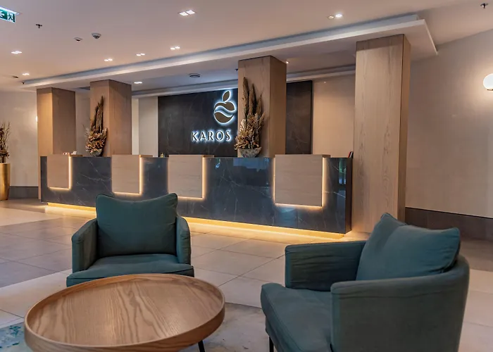 מלון Karos
